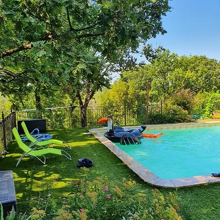 Montèze Paradis Bed & Breakfast Saint-Christol-lès-Alès