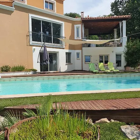 Monteze Paradis Bed & Breakfast