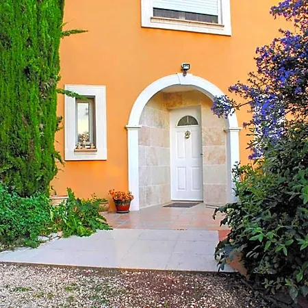 Monteze Paradis Bed and breakfast