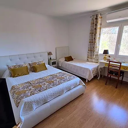 Bed and breakfast Monteze Paradis *