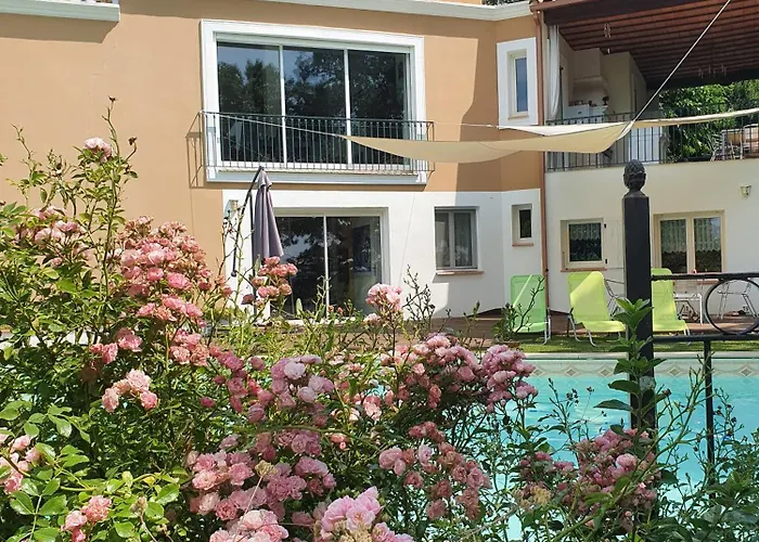 Monteze Paradis Bed & Breakfast Saint-Christol-lès-Alès