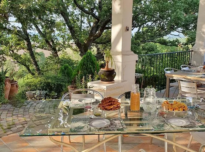 Monteze Paradis Bed & Breakfast Saint-Christol-lès-Alès