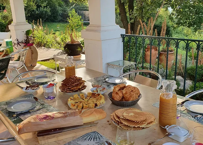 Monteze Paradis Bed & Breakfast